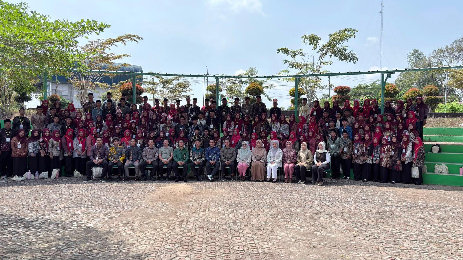 MEET AND GREET: Dekan Bersama Mahasiswa Baru FSEI 2026 (PBAK Day 2)