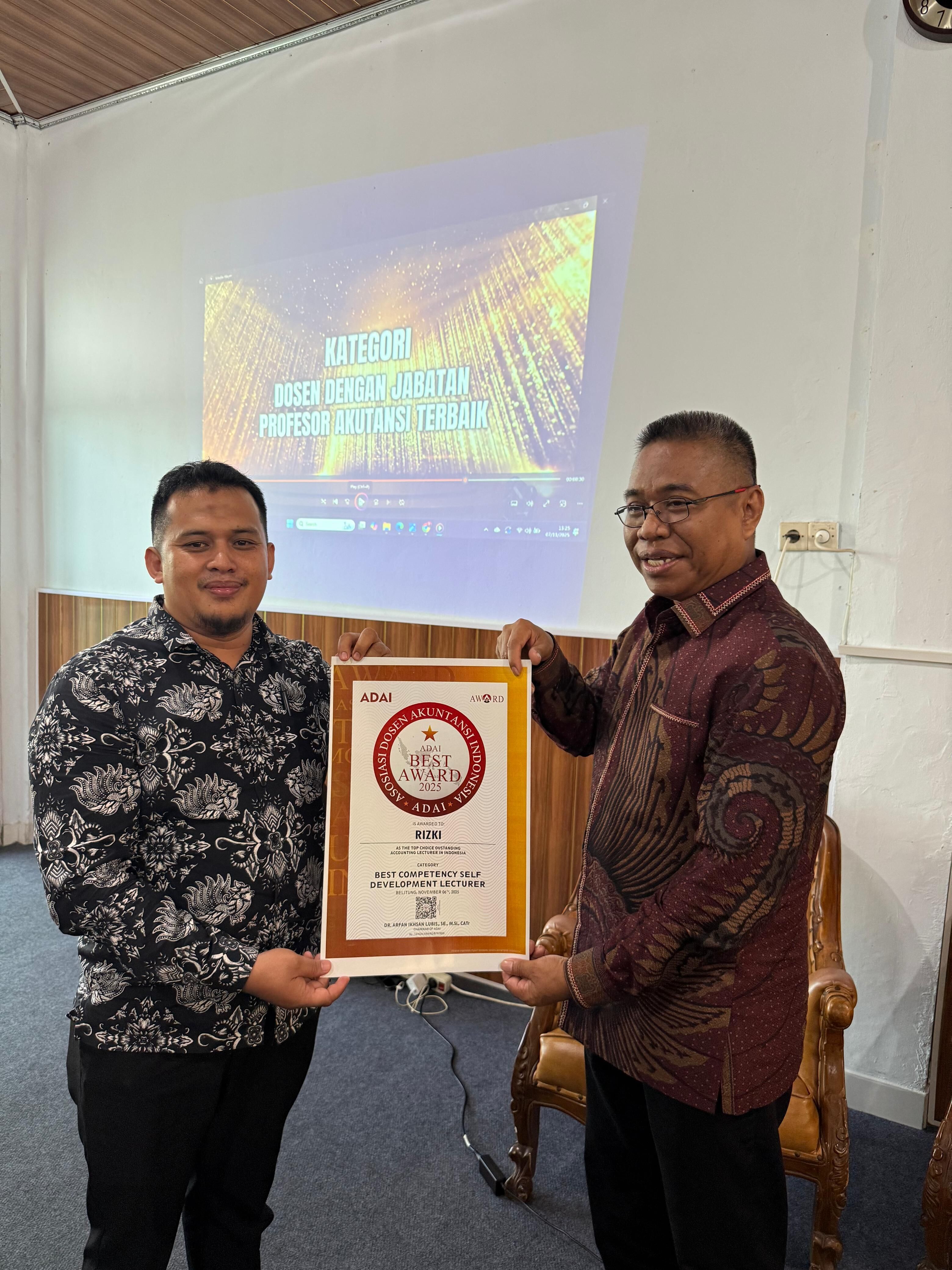 Prodi Akuntansi Syariah Terima Penghargaan dalam Ajang ADAI Award 2025