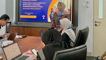 Yolanda Destiana, Dosen Prodi Perbankan Syariah IAIN SAS BABEL menjadi Presenter pada International Conference on Islamics and Business di UIN Sulthan Thaha Saifuddin Jambi