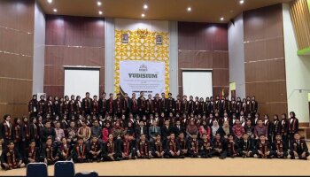 Yudisium ke-XVII FSEI IAIN SAS Babel, Dekan Tekankan Lima Kompetensi Lulusan Hadapi Dunia Kerja