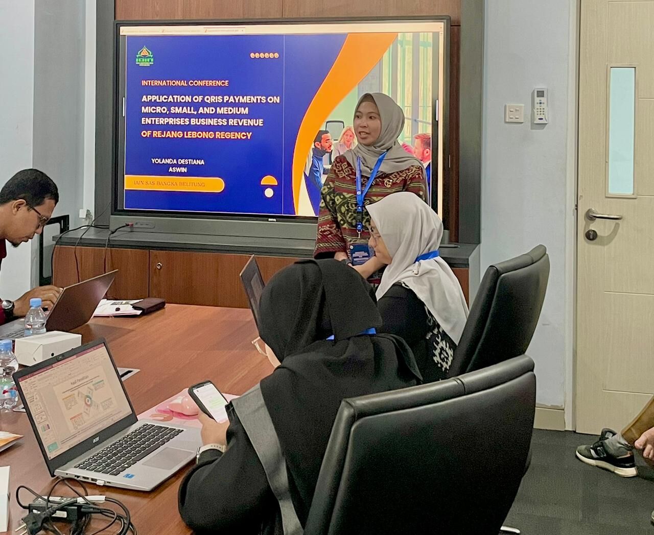 Yolanda Destiana, Dosen Prodi Perbankan Syariah IAIN SAS BABEL menjadi Presenter pada International Conference on Islamics and Business di UIN Sulthan Thaha Saifuddin Jambi